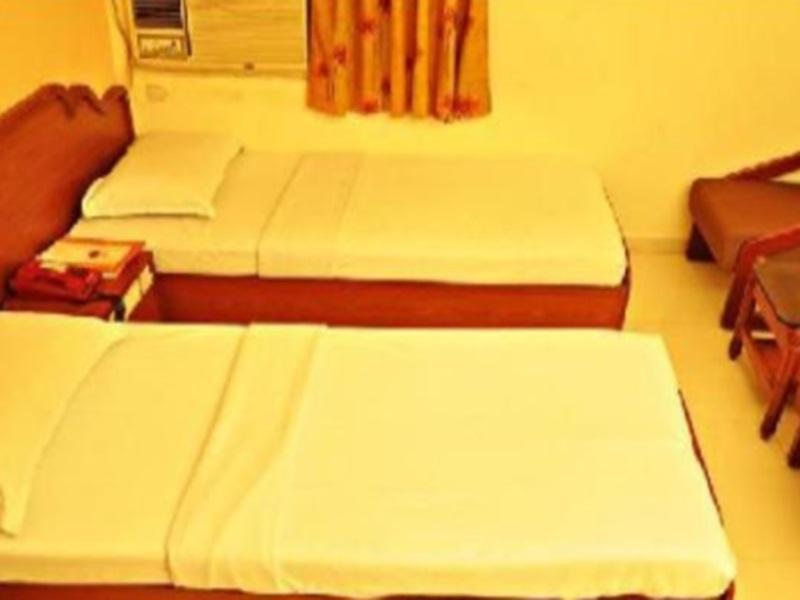 Golden Plaza Hotel Ahmedabad Luaran gambar