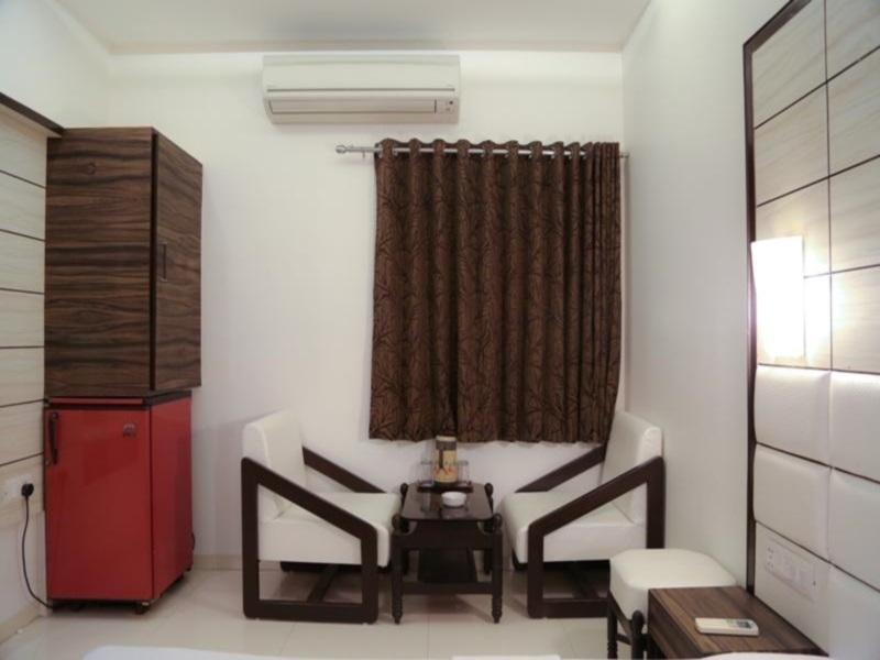 Golden Plaza Hotel Ahmedabad Luaran gambar