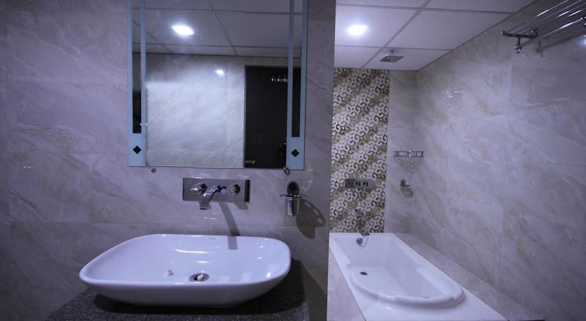 Golden Plaza Hotel Ahmedabad Luaran gambar